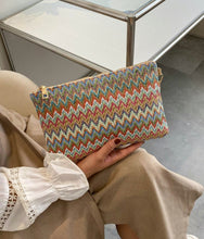 Load image into Gallery viewer, Zigzag clutch bag
